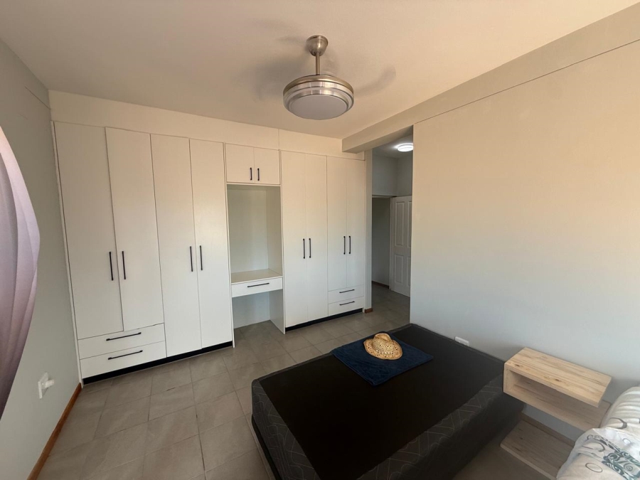5 Bedroom Property for Sale in Stilbaai Oos Western Cape